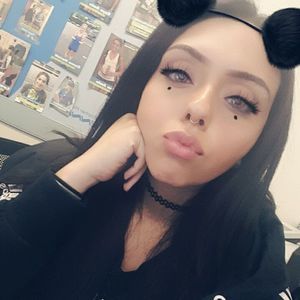 Meet your Posher, Christine